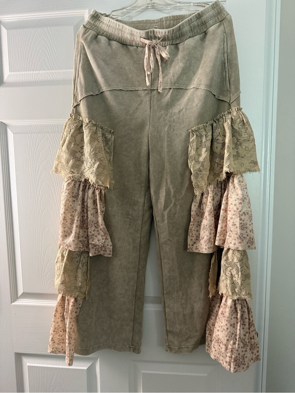NEW POL Boho Tiered Ruffle Pants in Beige - Women